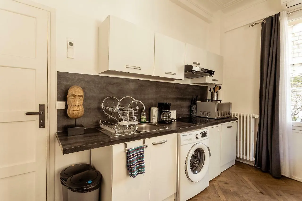 Apartment Proche Mer Nice 0*,  France