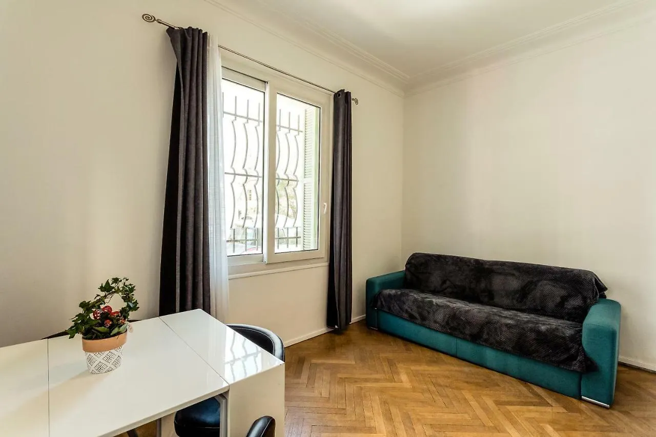 Apartment Proche Mer ニース フランス